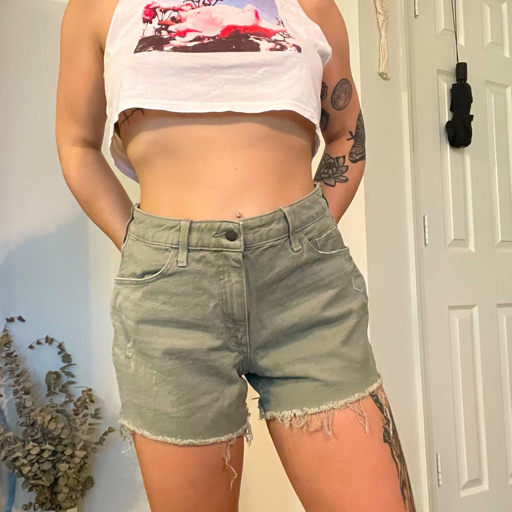 Universal Thread Pale Olive Green Vintage Midi Shorts